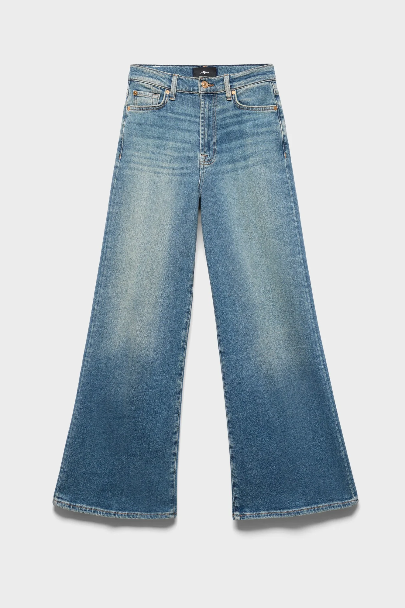 Women / Featured / Luxe Vintage